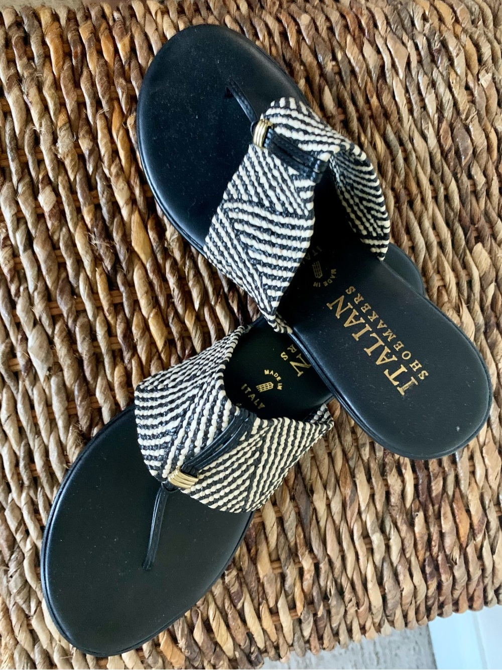 New ITALIAN SANDALS